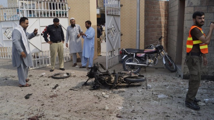 Zehn Tote bei Angriff auf Polizeiwache in Pakistan