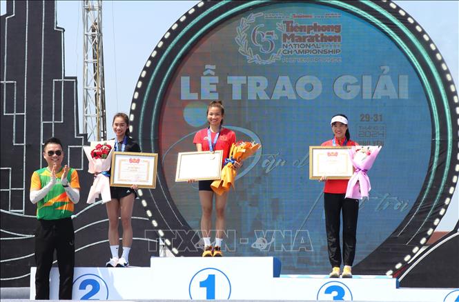 Überraschung bei Marathon und Ultramarathon der Zeitung „Tien Phong“ 2024
