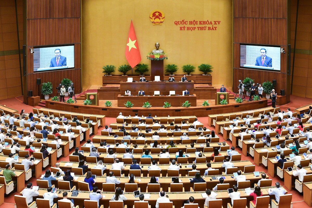 Parlament berät die effiziente Erschließung und Nutzung von Bodenschätzen