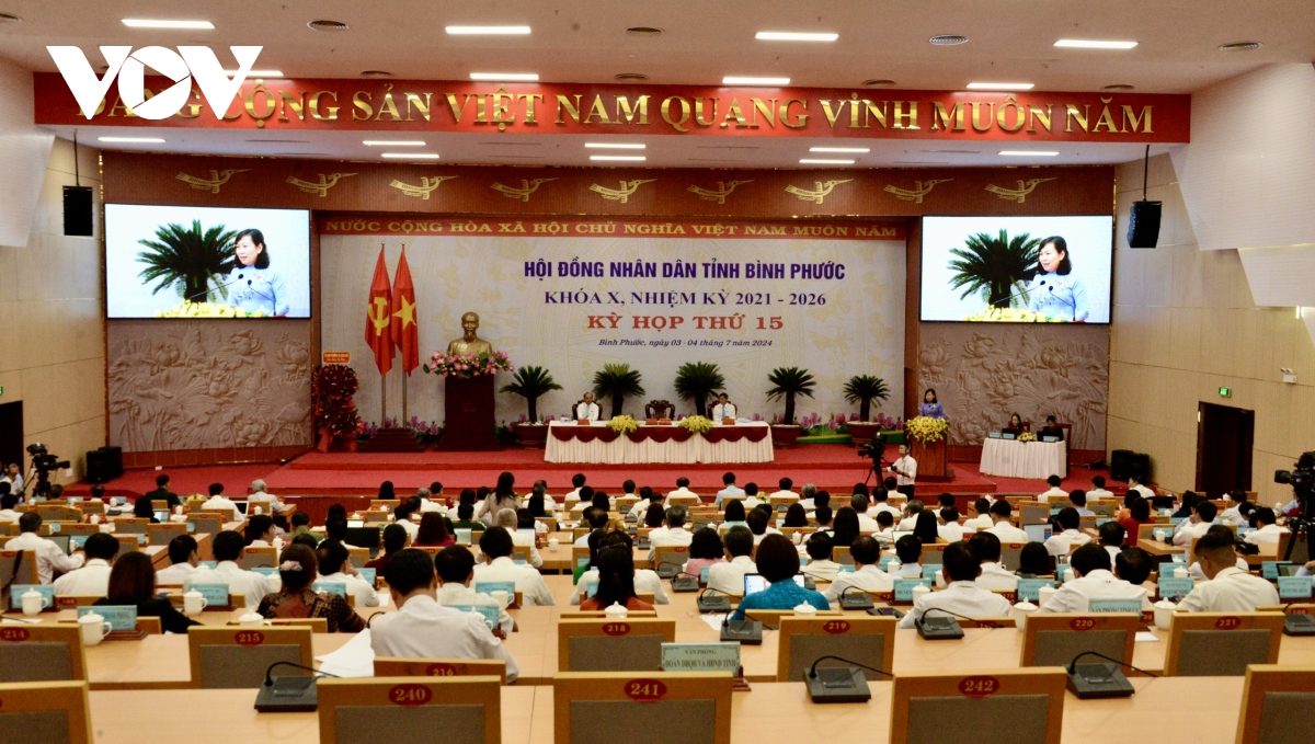 Parlamentspräsident Tran Thanh Man nimmt an Sitzung des Volksrates in Binh Phuoc teil