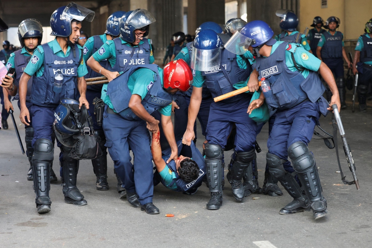 Bangladesch verhängt wegen der Protestwelle Ausnahmezustand