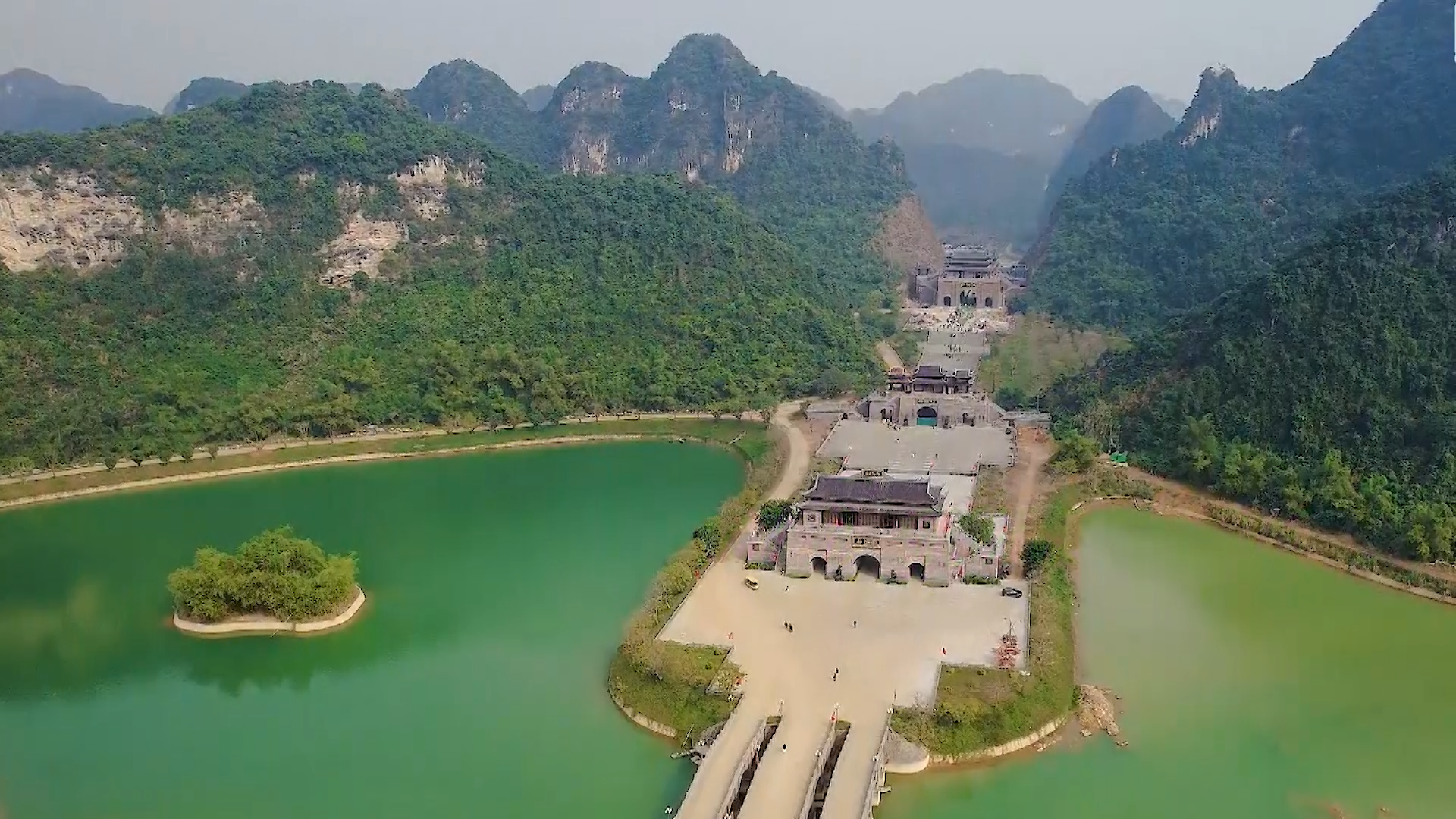 Thung Ui: Eine strahlende Perle im Herzen des Erbes von Ninh Binh