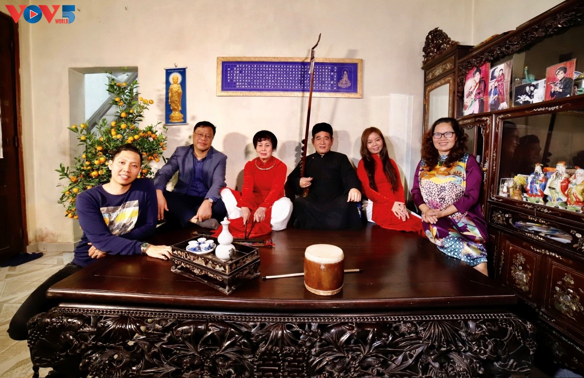 „Tausend Jahre von Senh und Phach“: Kunstreise zur Bewahrung des Erbes des Ca-Tru-Gesangs