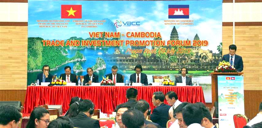 ວິສາຫະກິດຫວຽດນາມ-ກຳປູເຈຍເພີ່ມທະວີການຮ່ວມມືດ້ານການຄ້າ-ການລົງທຶນ