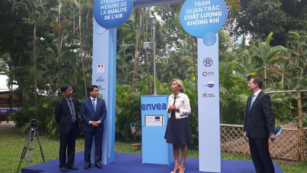 ຝລັ່ງຕິດຕັ້ງສູນວັດແທກຄຸນນະພາບອາກາດຢູ່ຮ່າໂນ້ຍ