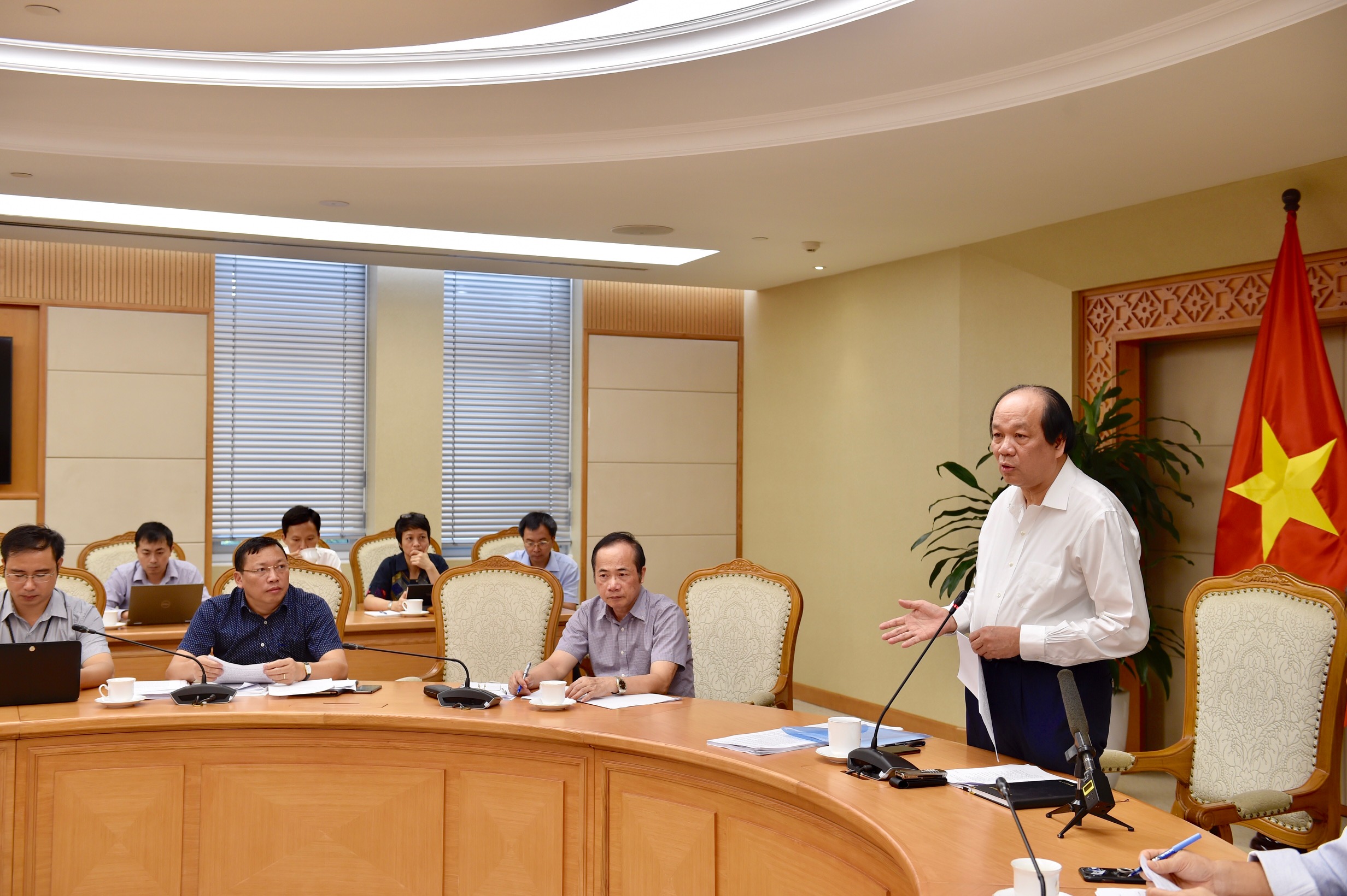 ຍູ້ແຮງການຜັນຂະຫຍາຍບັນດາໜ້າທີ່ກໍ່ສ້າງລັດຖະບານເອເລັກໂຕນິກ ແລະ ປະຕິຮູບລະບຽບການບໍລິຫານ