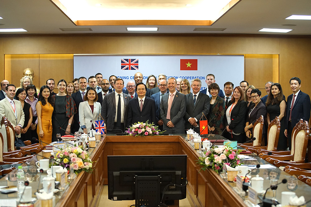 ຊຸກຍູ້ການຮ່ວມມືການສຶກສາລະຫວ່າງຫວຽດນາມ-ລາຊະອານາຈັກ ອັງກິດ