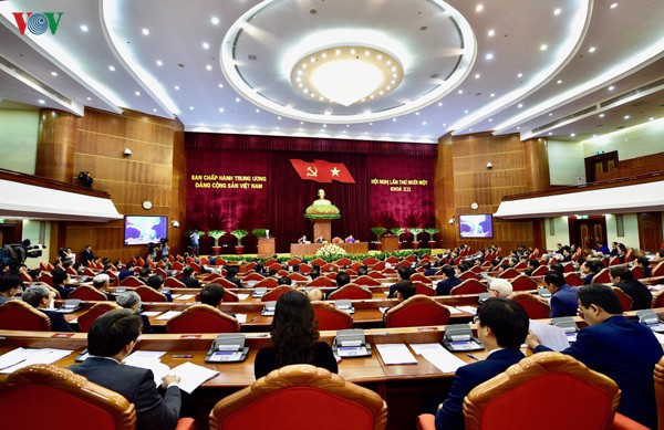 ໄຂກອງປະຊຸມຄັ້ງທີ 11 ຄະນະບໍລິການງານສູນກາງພັກກອມມູນິດຫວຽດນາມ ຊຸດທີ 12