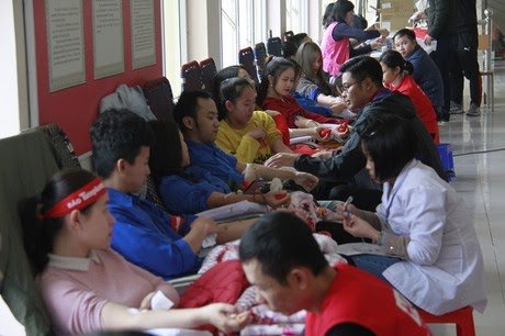 ໄຂລາຍການບໍລິຈາກເລືອດ “ວັນອາທິດແດງ” ຄັ້ງທີ 12