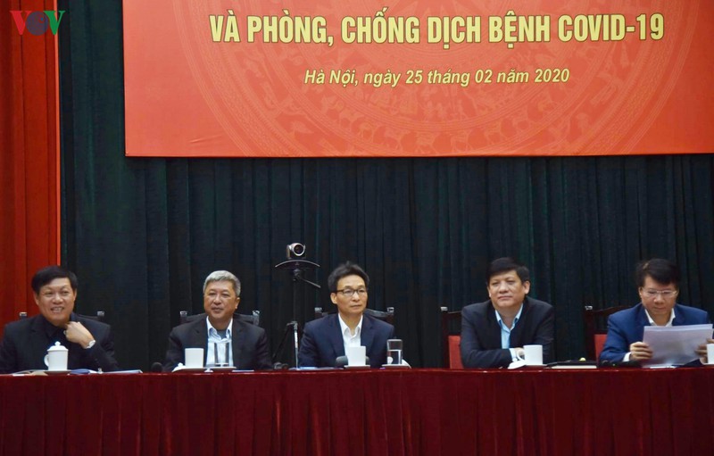 ຮອງນາຍົກລັດຖະມົນຕີຫວູດຶກດາມເຂົ້າຮ່ວມກອງປະຊຸມປ້ອງກັນຄວບຄຸມໂລກລະບາດ Covid 19