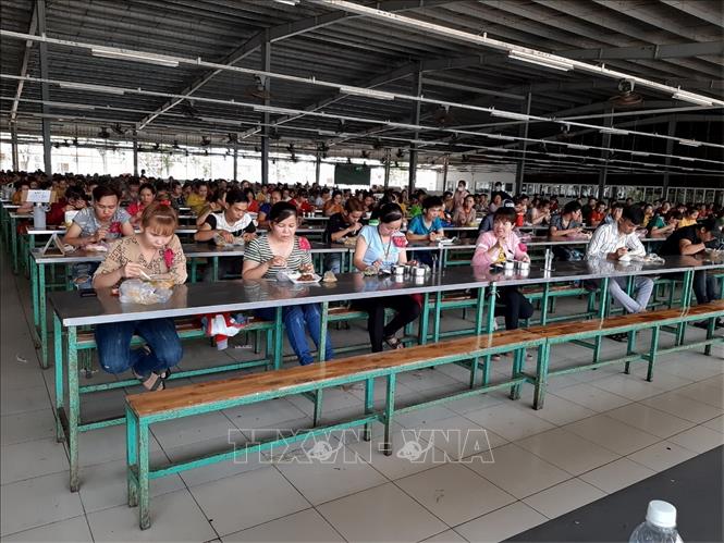 ບໍ່ປະໃຫ້ໂລກລະບາດໂຄວິດ-19 ແຜ່ລະບາດໃນໝູ່ກຳມະກອນ, ຜູ້ອອກແຮງງານ