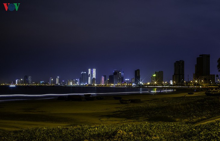 ດ່ານັ້ງທີ່ຂະຫຍັນຂັນເຄື່ອນແຕ່ມາດຽວນີ້ແມ່ນສະງົບງຽບໃນທ່າມກາງໂລກລະບາດໂຄວິດ-19