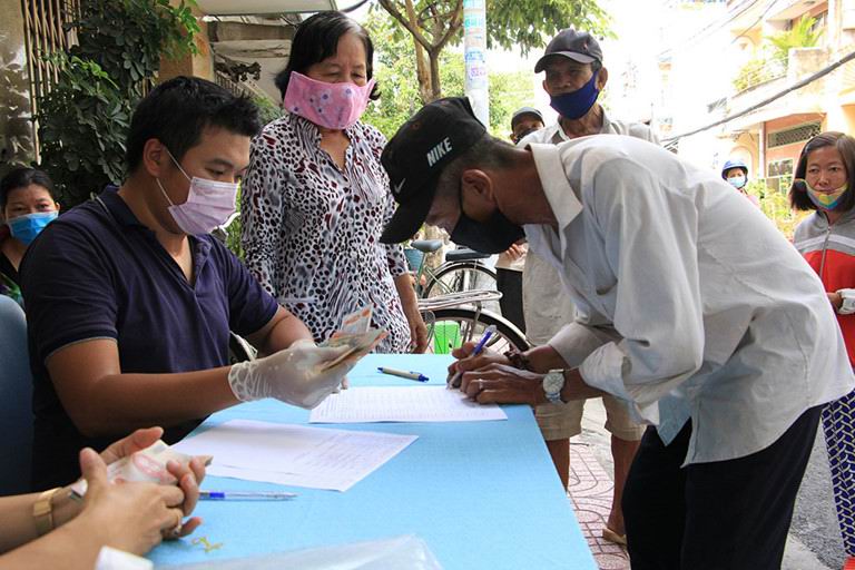 ນາຍົກລັດຖະມົນຕີຊີ້ນຳ: ໜູນຊ່ວຍປະຊາຊົນຜູ້ປະສົບກັບຄວາມຫຍຸ້ງຍາກຍ້ອນໂລກລະບາດໂຄວິດ-19 ຕ້ອງທັນການ, ຊັດເຈນ