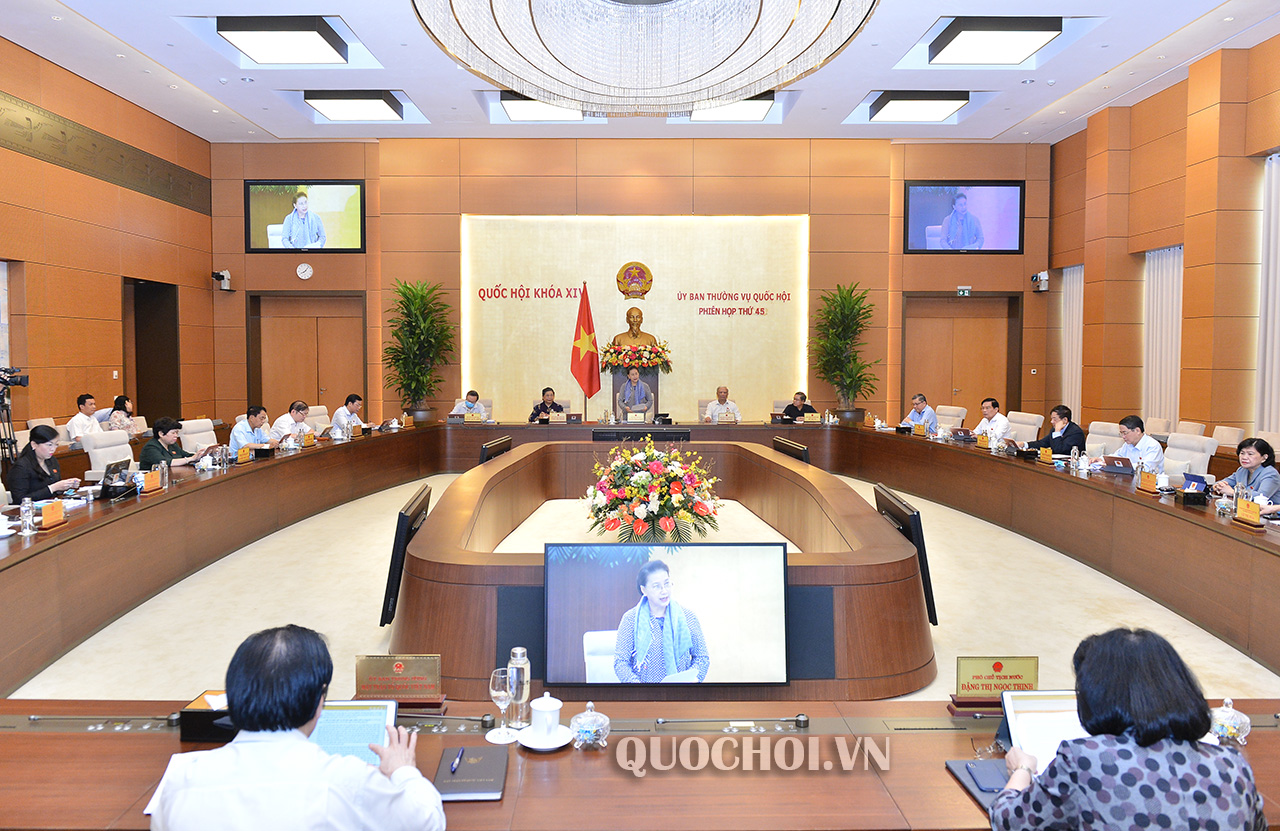ຄະນະປະຈຳສະພາແຫ່ງຊາດໄຂກອງປະຊຸມເທື່ອທີ 45
