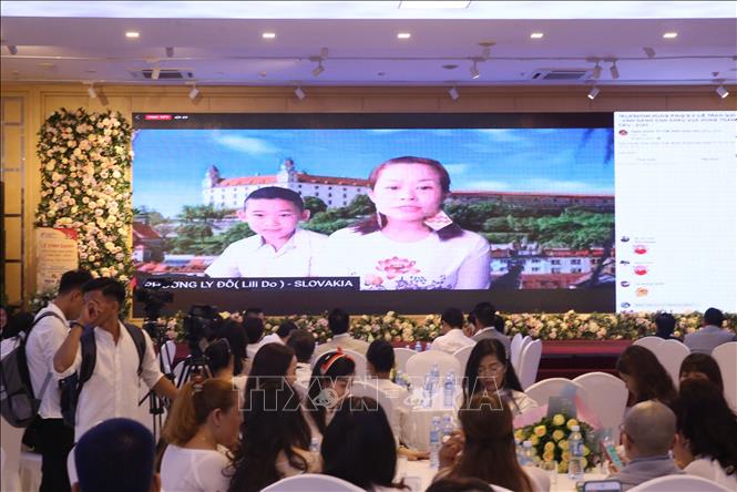 ພິທີ “ເຊີດຊູລູກຫຼານເຈົ້າຊີວິດຮຸ່ງ ໃນທົ່ວໂລກປີ 2020”