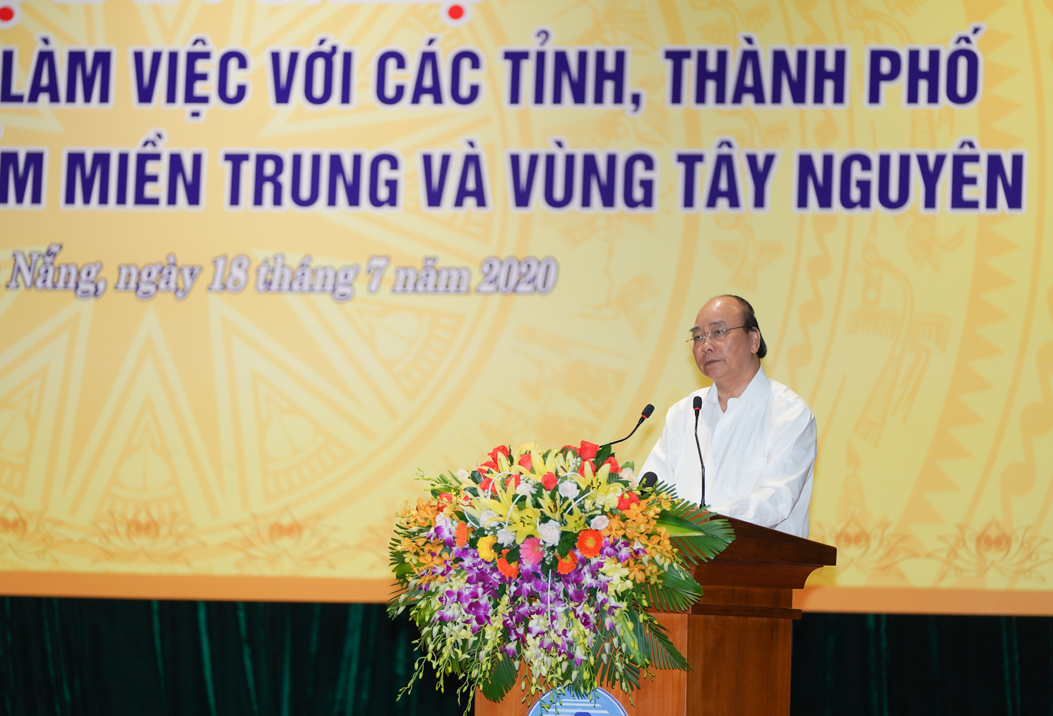 ການນຳເຂດເສດຖະກິດຈຸດສຸມຄວນສະເໜີບັນດາມາດຕະການແກ້ໄຂບຸກທະລຸໃນການຮ່ວມສຳພັນ, ເຊື່ອມຕໍ່ລະຫວ່າງເຂດ