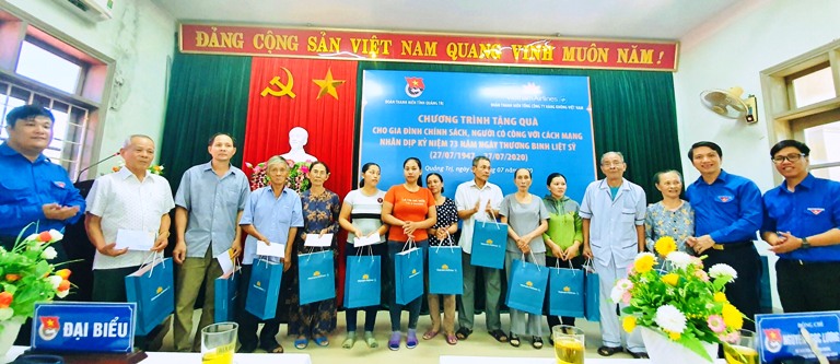 ການເຄື່ອນໄຫວສະແດງຄວາມຮູ້ບຸນຄຸນຢູ່ ກວາງຈິ ເນື່ອງໃນໂອກາດ 73 ປີແຫ່ງວັນທະຫານເສຍອົງຄະ, ນັກຮົບເສຍສະຫຼະຊີວິດເພື່ອຊາດ