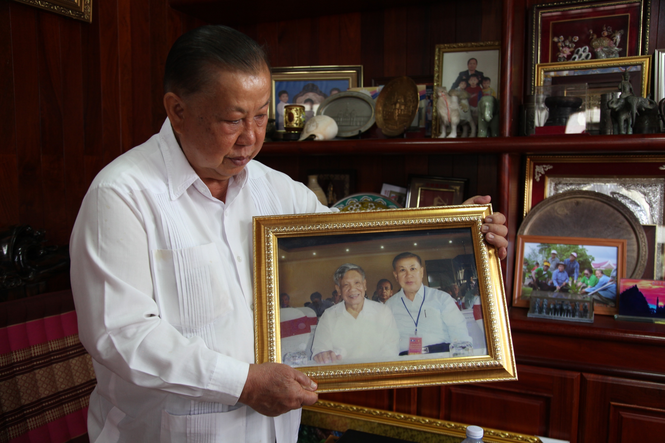 ທ່ານອະດີດເລຂາທິການໃຫຍ່ ເລຂາຟຽວ ໃນຄວາມຊົງຈຳຂອງອະດີດເອກອັກຄະລັດຖະທູດລາວ ປະຈຳຫວຽດນາມ