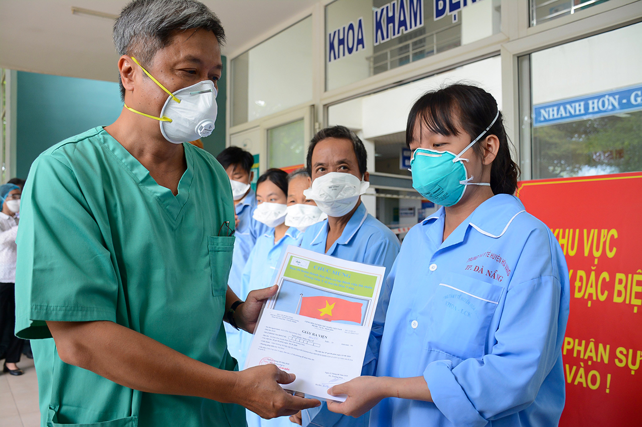 ມານະພະຍາຍາມຄວບຄຸມໂລກລະບາດໂຄວິດ-19 ຢູ່ດ່ານັ້ງ