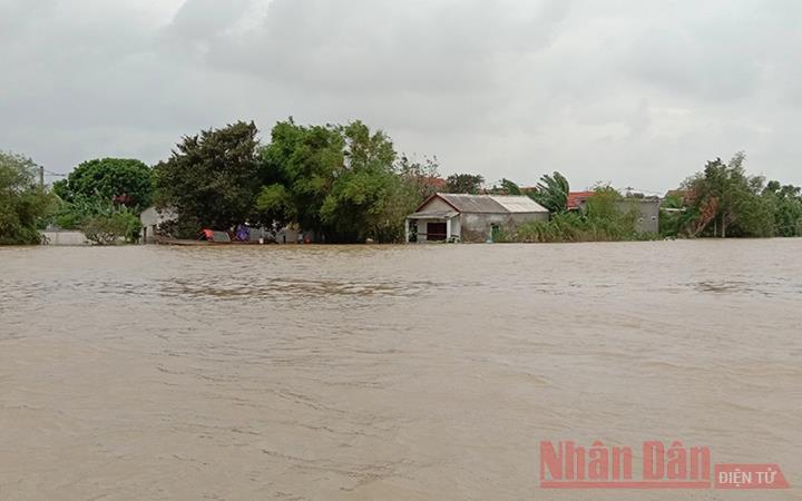 UNICEF ຈັດແບ່ງງົບປະມານ 100.000 USD ເພື່ອໜູນຊ່ວຍໃຫ້ເດັກນ້ອຍພາກກາງ ຫວຽດນາມ