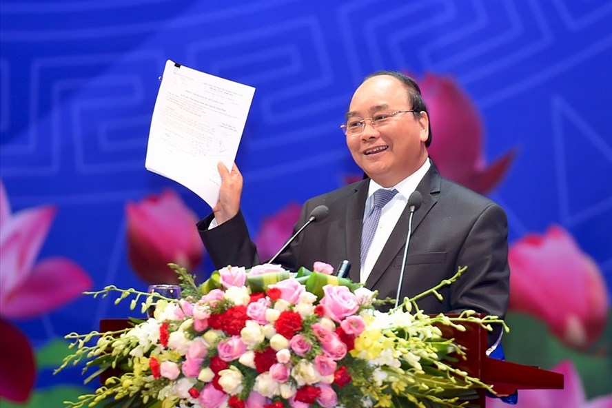 “ການ​ໂອ້​ລົມ​ສົນ​ທະ​ນາ​ປີ 2045” ລ​ະ​ຫວ່າງ​ທ່ານ​ນາ​ຍົກ​ລັດ​ຖະ​ມົນ​ຕີ ກັບ​ຜູ້​ຕາງ​ໜ້າ​ວິ​ສາ​ຫະ​ກິດ, ປັນ​ຍາ​ຊົນ