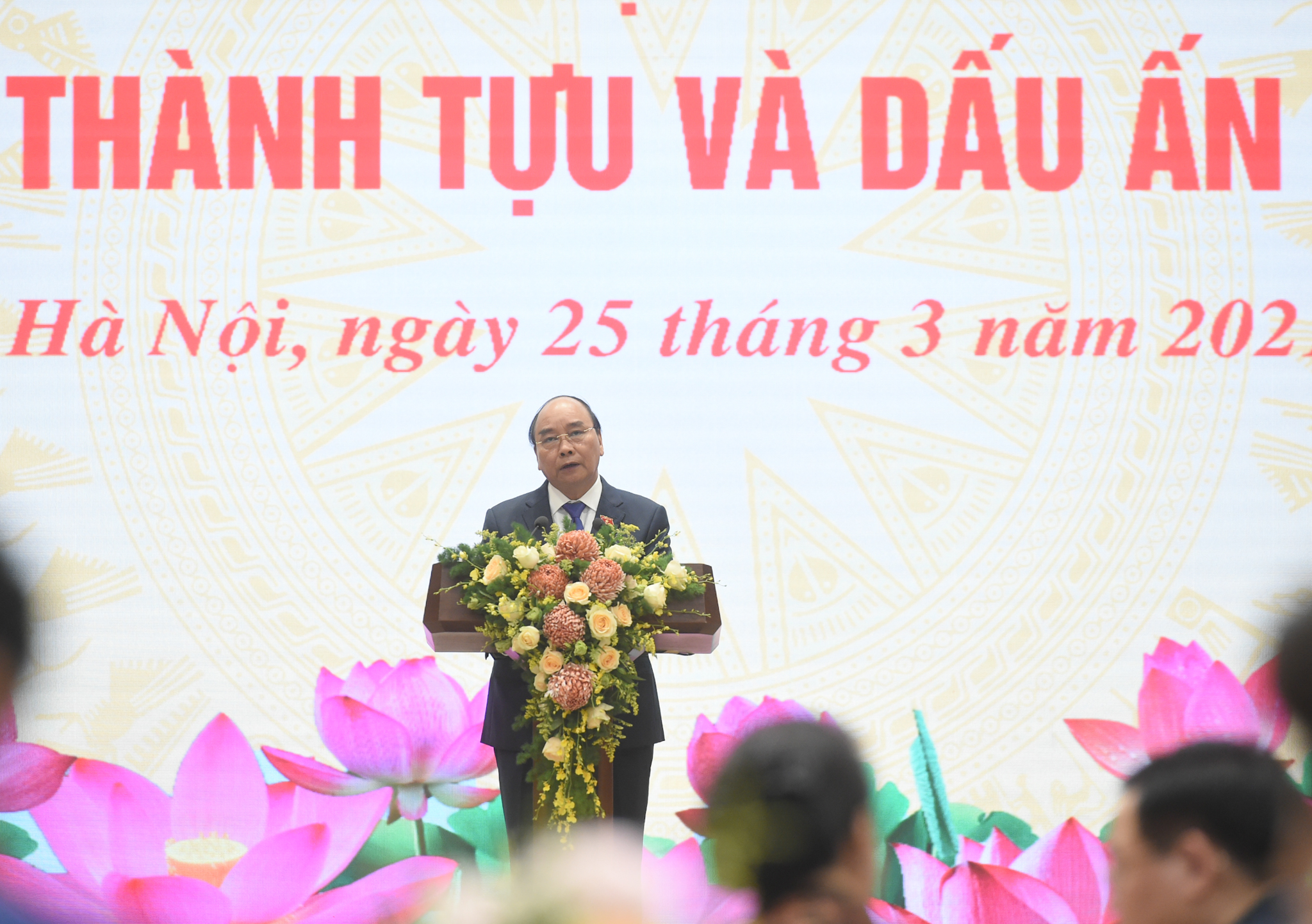 ນາຍົກລັດຖະມົນຕີຫງວຽນຊວັນຟຸກ: ລັດຖະບານອຸດສ່ວນຢ່າງສຸດຈິດສຸດໃຈຮັບໃຊ້ປະເທດຊາດ, ປະຊາຊົນ