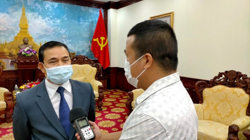 ບົດສຳພາດທ່ານເອກອັກຄະລັດຖະທູດລາວ ປະຈຳຫວຽດນາມ ກ່ອນການເດີນທາງມາຢ້ຽມຢາມຫວຽດນາມ ຂອງທ່ານເລຂາທິການໃຫຍ່, ປະທານປະເທດລາວ ທອງລຸນ ສີສຸລິດ