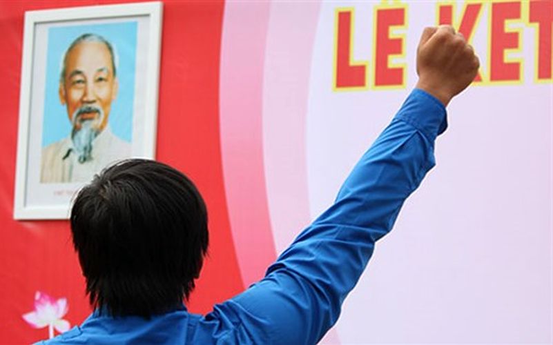 ຫຼໍ່ລ້ຽງຄວາມຮັກທີ່ມີຕໍ່ພັກ