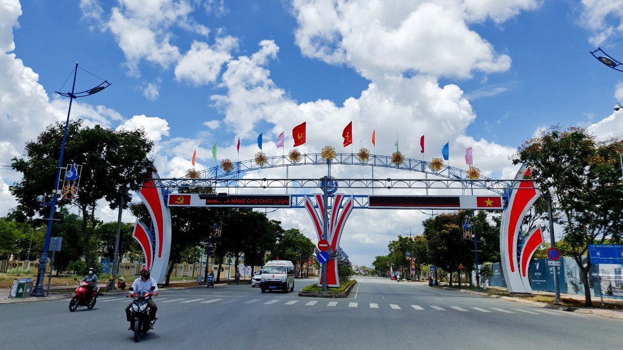 ເມືອງ​ບິງ​ແຈັງ ນ​ະຄອນໂຮ່​ຈີມິນ ປະ​ຕິ​ບັດ​ການກໍ່​ສ້າງ​ຊົນ​ນະ​ບົດ​ໃໝ່​ສຳ​ເລັດ