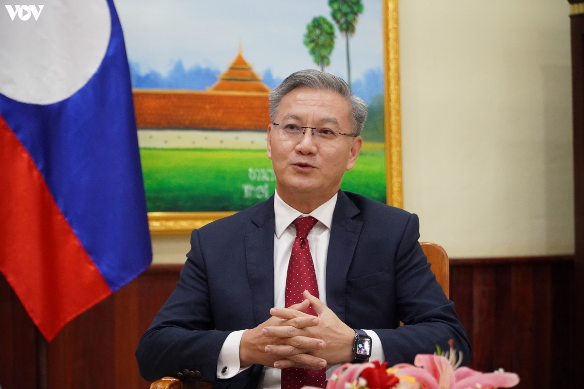 ນ້ຳໃຈສາມັກຄີ, ມິດຕະພາບ ຫວຽດນາມ - ລາວ ໃສແຈ້ງຕະຫຼອດການ