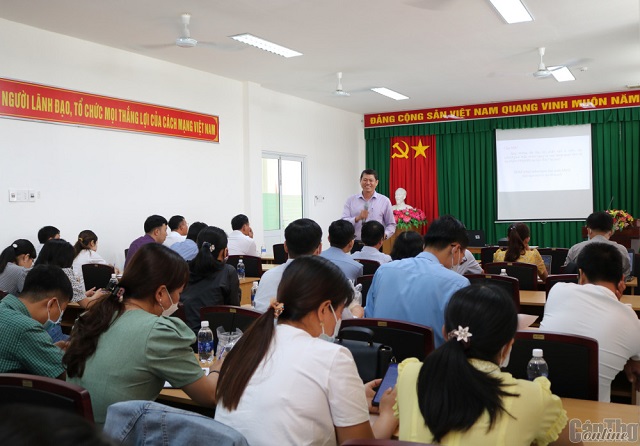 ຜັນຂະຫຍາຍການເຄື່ອນໄຫວຕ່າງໆໃນເດືອນປ້ອງກັນ, ຕ້ານ HIV/AIDS