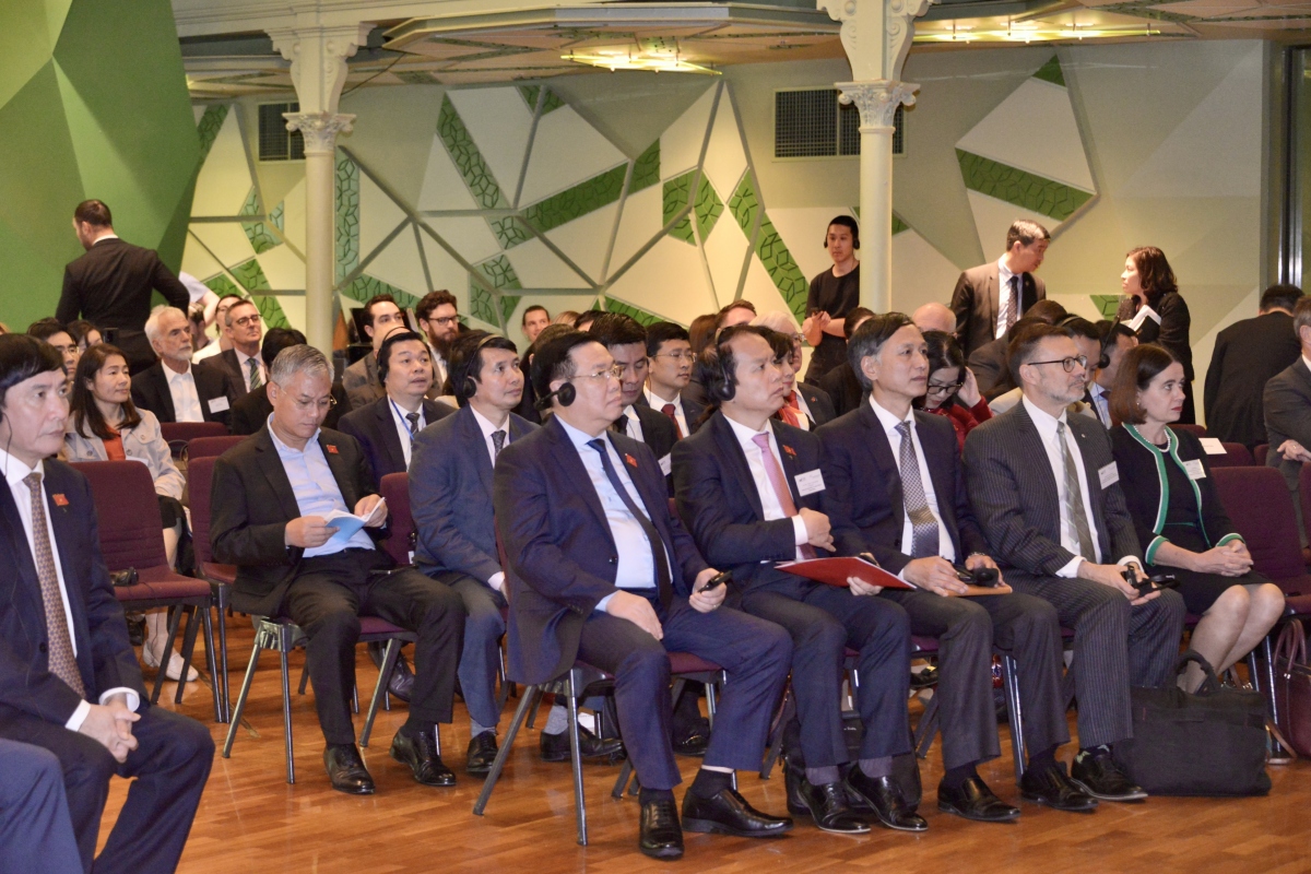 ລັດຖະສະພາສອງປະເທດແມ່ນຂົວຕໍ່ສຳຄັນເຊື່ອມຕໍ່ເປົ້າໝາຍພັດທະນາຂອງສອງປະເທດ