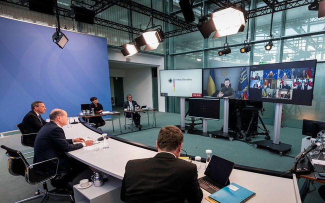 ບັນດາການນຳ G7 ເຫັນດີເປັນເອກພາບກ່ຽວກັບການໜູນຊ່ວຍ ຢູແກຼນ