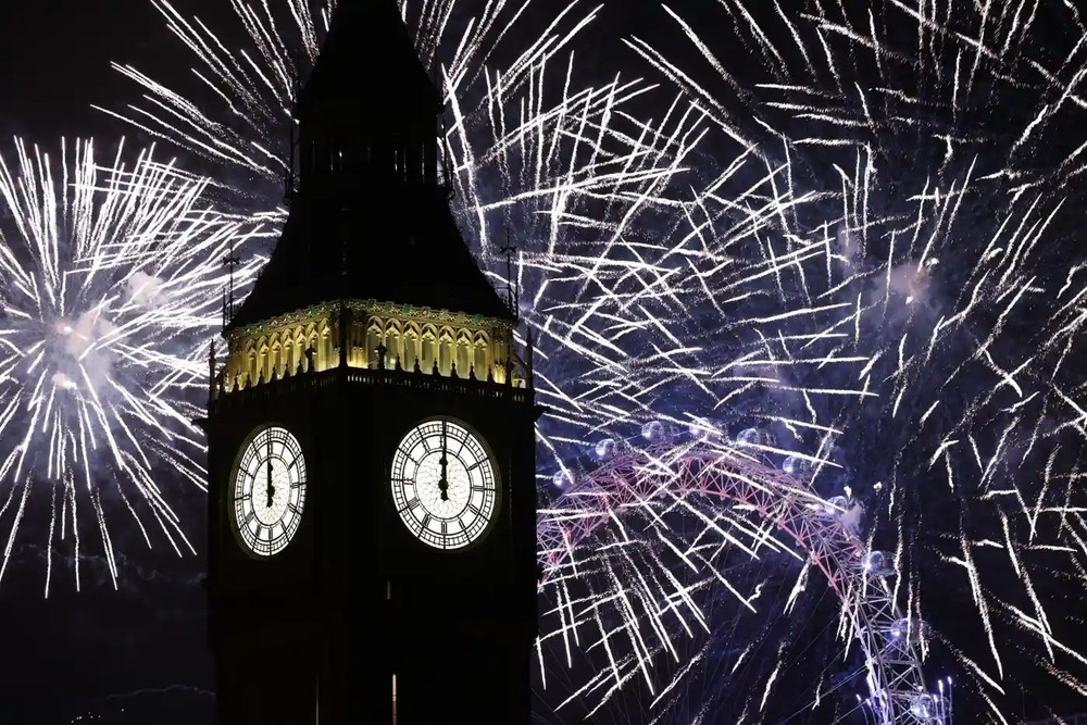 ປະຊາຊົນໃນທົ່ວໂລກຕ້ອນຮັບບຸນປີໃໝ່ 2023 ດ້ວຍຄວາມເບີກບານໃຈ