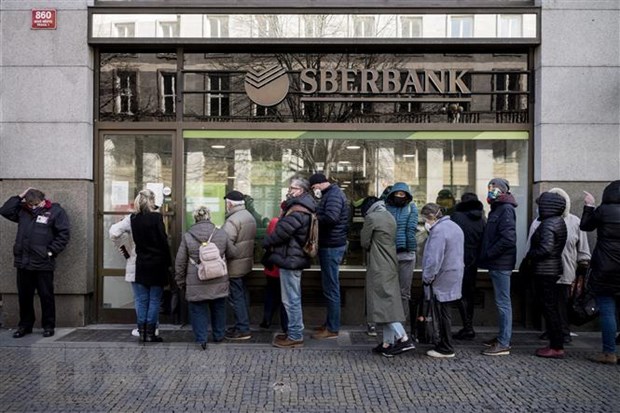 EU ຕໍ່ກຳນົດເວລາປະຕິບັດຄຳສັ່ງລົງໂທດດ້ານເສດຖະກິດສຳລັບ ລັດເຊຍ