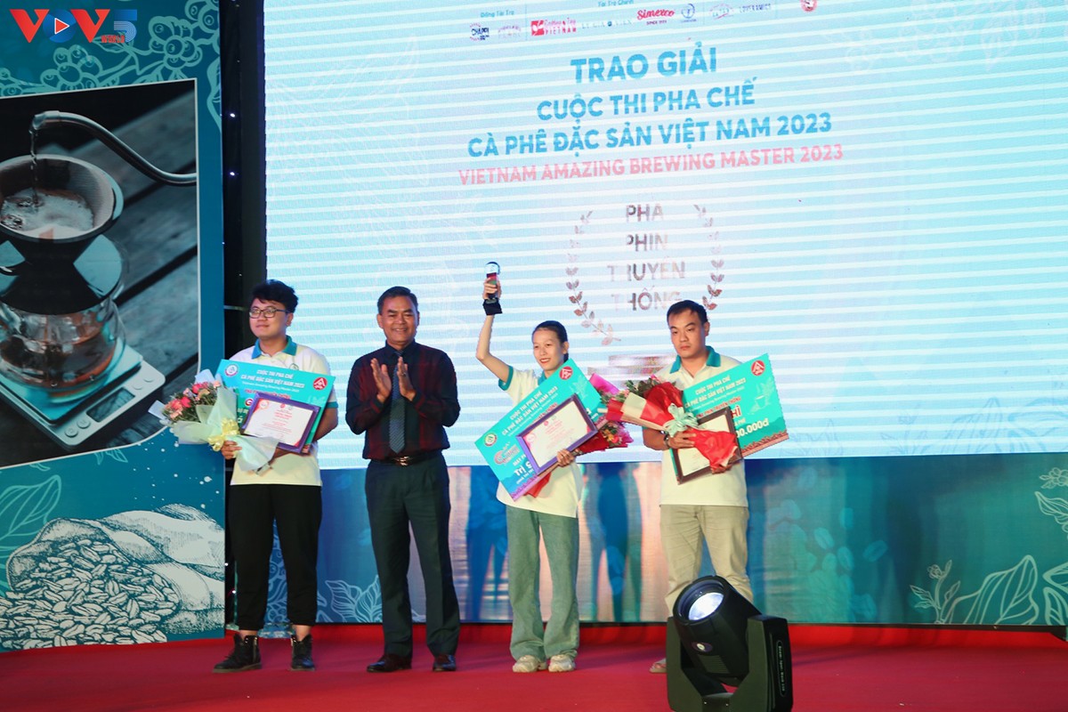 ງານບຸນກາເຟ ບວນມາທວດ: ແຂ່ງຂັນປຸງແຕ່ງກາເຟເປັນເອກະລັກ