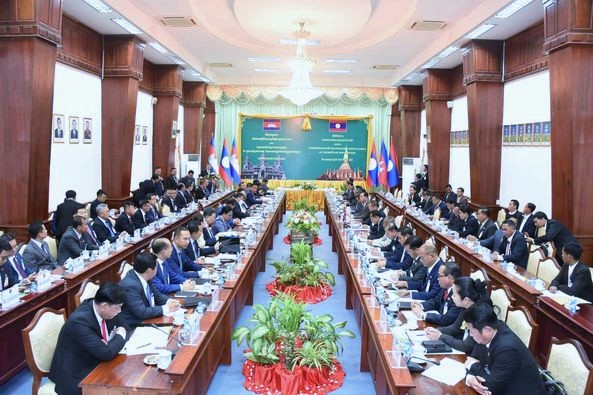 ລາວ - ກຳປູເຈຍ ເພີ່ມທະວີການຮ່ວມມືຄວາມໝັ້ນຄົງລຽບຕາມເສັ້ນຊາຍແດນ