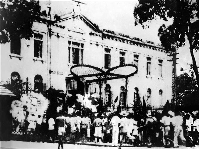 ການປະຕິວັດເດືອນ ສິງຫາ 1945 - ເປີດຍຸກສະໄໝໃໝ່ໃນປະຫວັດສາດຂອງຊາດ ຫວຽດນາມ