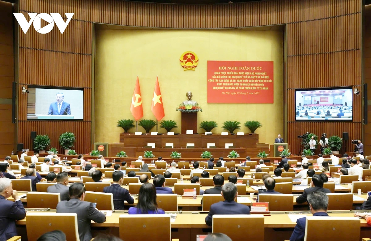 ມະຕິຍຸດທະສາດ 4 ສະບັບເພື່ອໃຫ້ ຫວຽດນາມ ບຸກບືນ