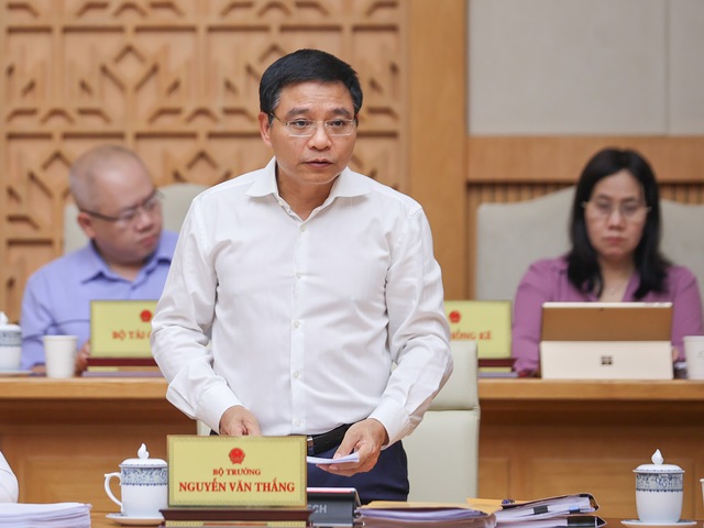 ການເຕີບໂຕ GDP 6 ເດືອນມີຄວາມສາມາດເພີ່ມຂຶ້ນສູງກວ່າການຄາດຄະເນແຕ່ 0,2 – 0,3%