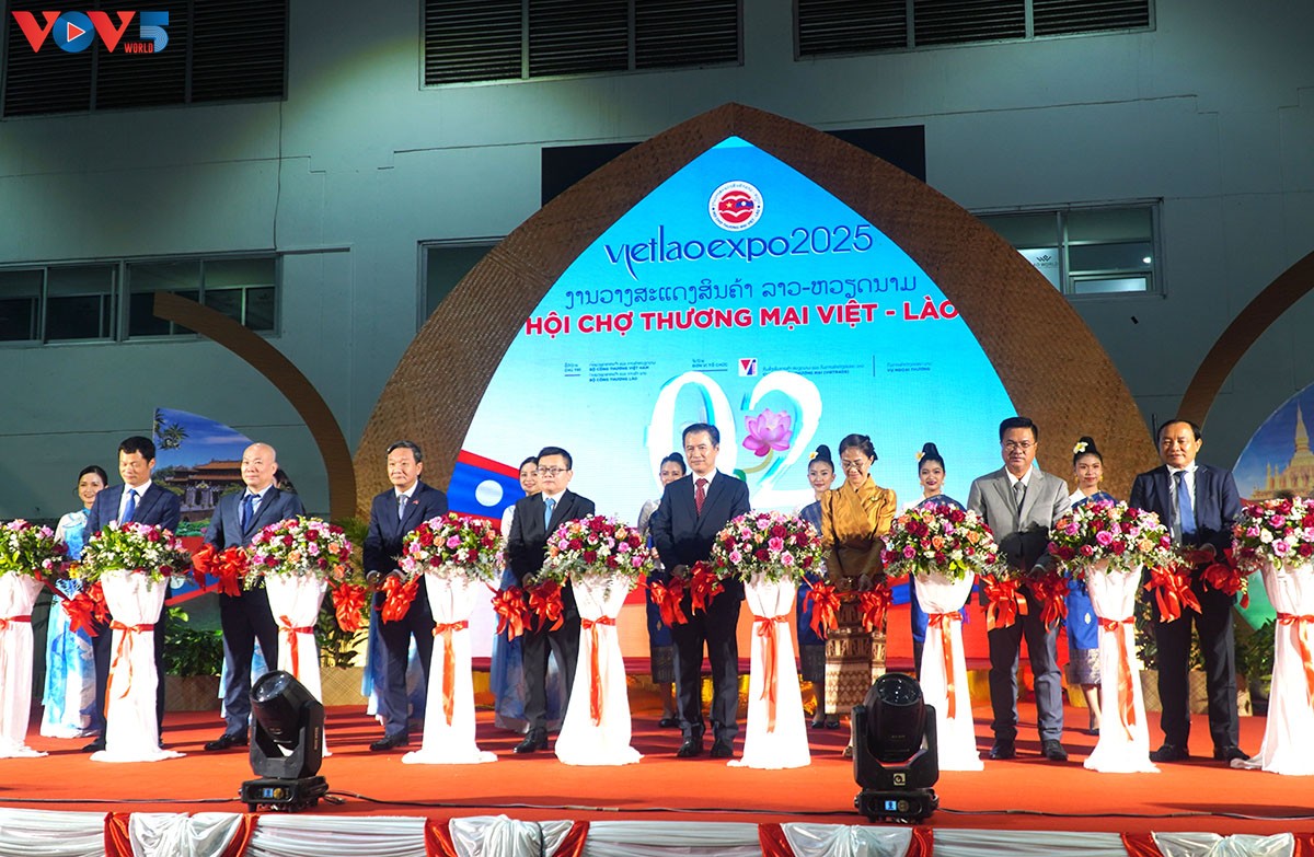 ໄຂງານຕະຫຼາດນັດການຄ້າ ຫວຽດນາມ - ລາວ 2025