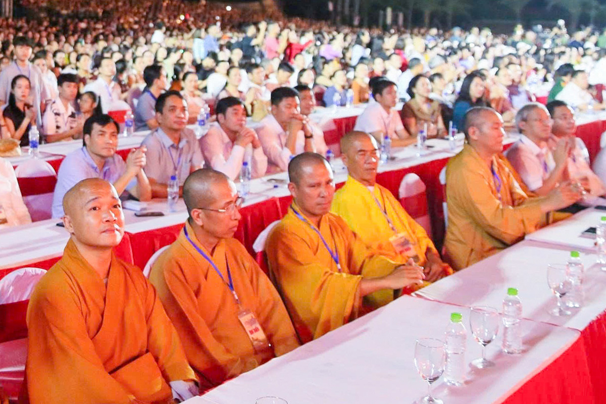 ພິທີປະກາດມໍລະດົກວັດທະນະທຳໂລກ ອຽນຕື - ວິງງຽມ - ກົນເຊີນ, ກຽບບາກ