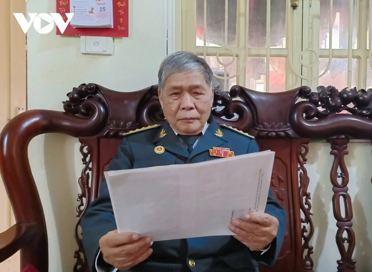 ລາຍປາກກາຂອງອ້າຍທະຫານໃນຜືນທຸງໄຊຊະນະຂອງບັ້ນຮົບ ເຕິຍງວຽນ