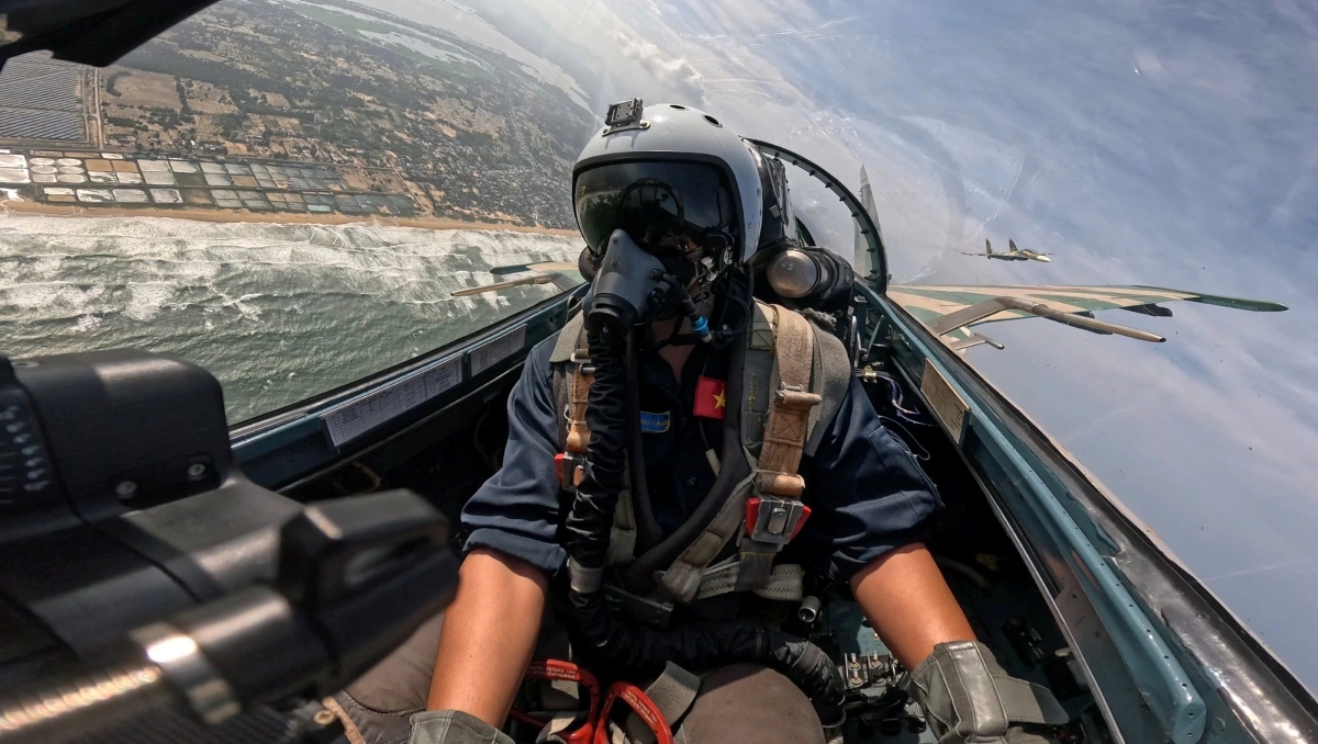 ຫງວຽນຮວ່າງຫ໋າຍກວາງ - ຜູ້ເວນຍາມຮັກສາເຂດນ່ານຟ້າທີ່ສະຫງົບສຸກຂອງປະເທດຊາດ