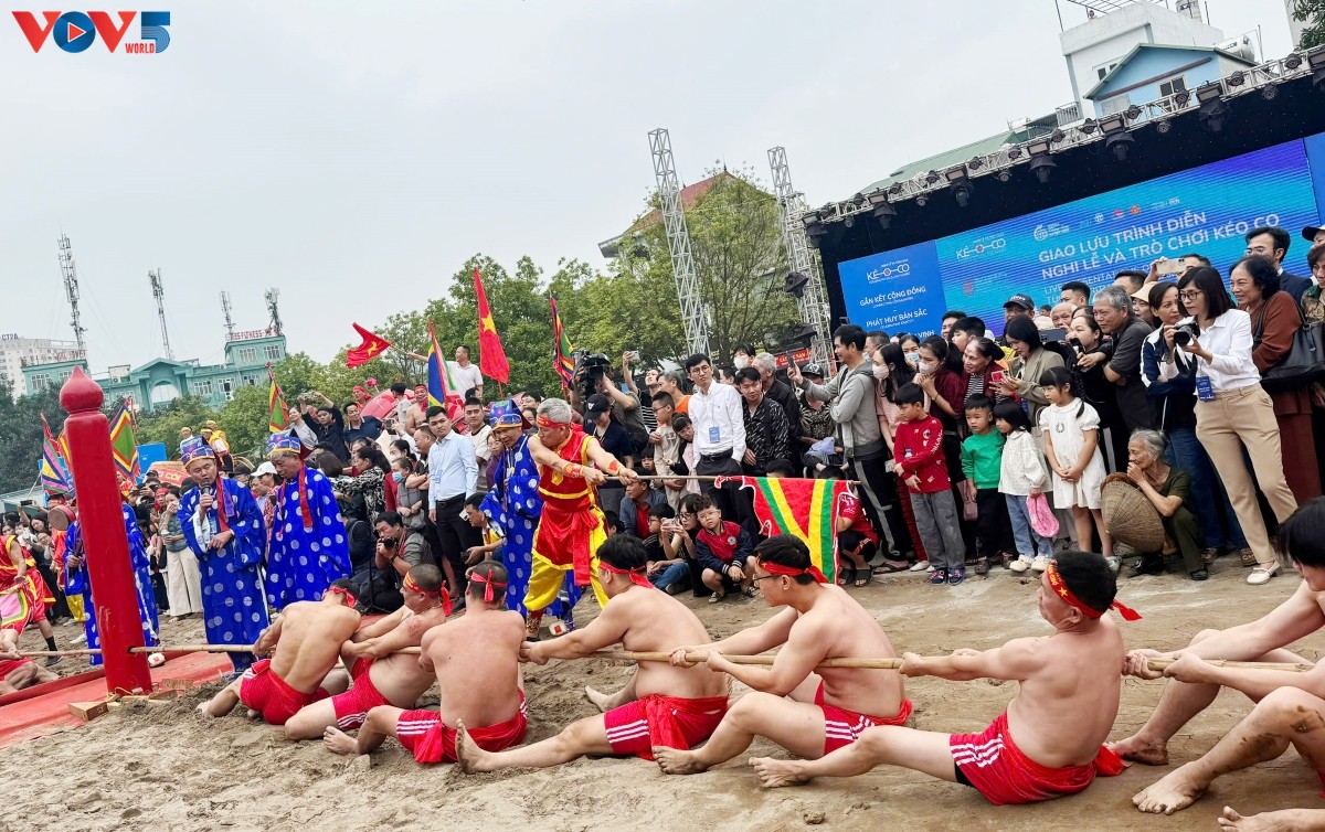 ດຶງ​ເຊືອກ: ພະລັງແຫ່ງຄວາມສັກສິດ​ຂອງ​ສາຍ​ເຊືອກ​ມໍ​ລະ​ດົກ