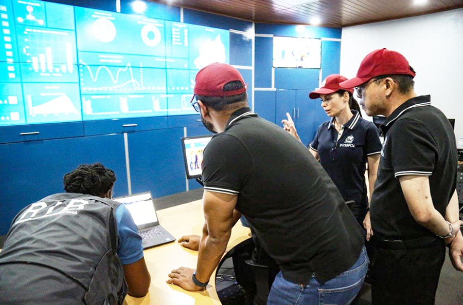 ອາດຊະຍາກຳຫຼອກລວງຂ້າມຊາຍແດນ: ຄວາມສ່ຽງຂອງທົ່ວໂລກໃນຍຸກສະໄໝດີຈີຕອນ