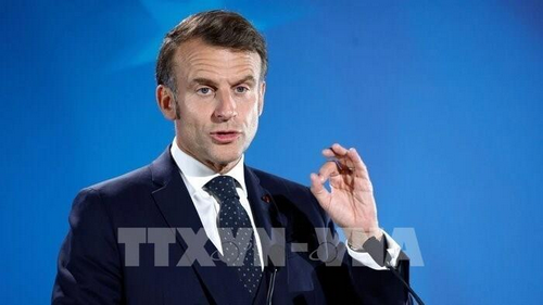 ປະ​ທາ​ນາ​ທິ​ບໍ​ດີ ຝ​ລັ່ງ ຮຽກ​ຮ້ອງ​ໃຫ້​ສ້າງ​ຄວາມ​ດຸ່ນ​ດ່ຽງ​​ດ້ານ​ຄ້າ​ໂລກ ຄືນ​ໃໝ່