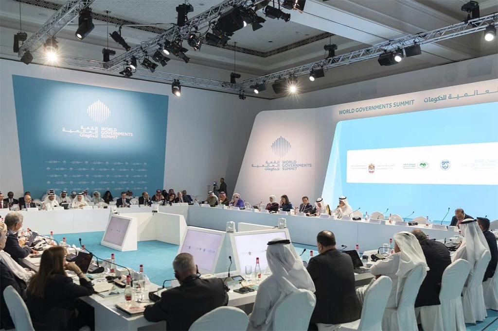 ກອງ​ປະ​ຊຸມ​ໃຫຍ່​ສຸດ​ຍອດ ລັດ​ຖະ​ບານ ໂລກ​ປຶກ​ສາ​ຫາ​ລື​ບັນ​ດາ​ສິ່ງ​ທ້າ​ທາຍ​ທົ່ວ​ໂລກ