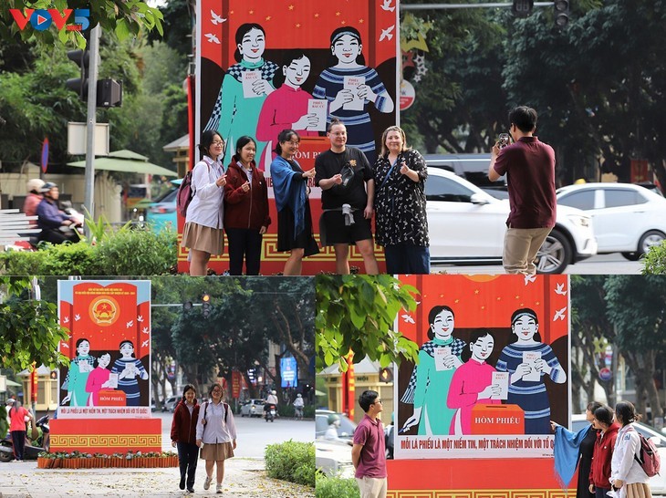 ຮ່າໂນ້ຍ ມຸ່ງໄປເຖິງວັນບຸນທົ່ວປວງຊົນໄປປ່ອນບັດເລືອກຕັ້ງ