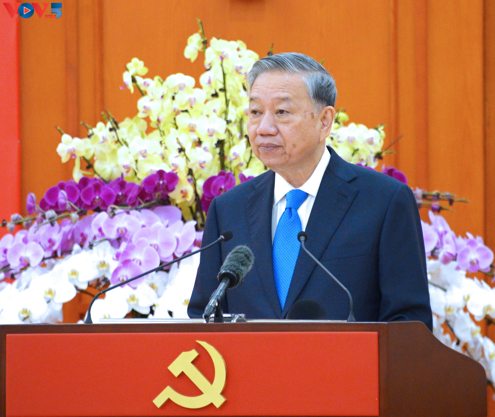 ເລຂ​າ​ທິ​ການ​ໃຫ​ຍ່ ໂຕ​ເລິມ ມອບ​ຂໍ້​ຕົກ​ລົງ​ສ້າງ​ຕັ້ງ​ສະ​ພາ​ທິດ​ສະ​ດີ​ສູນ​ກາງ ອາ​ຍຸ​ການ 2026 – 2031